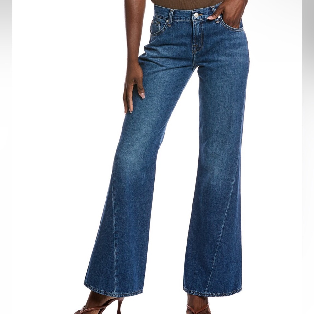 NWT Spencer Mesa Flare Denim Jeans